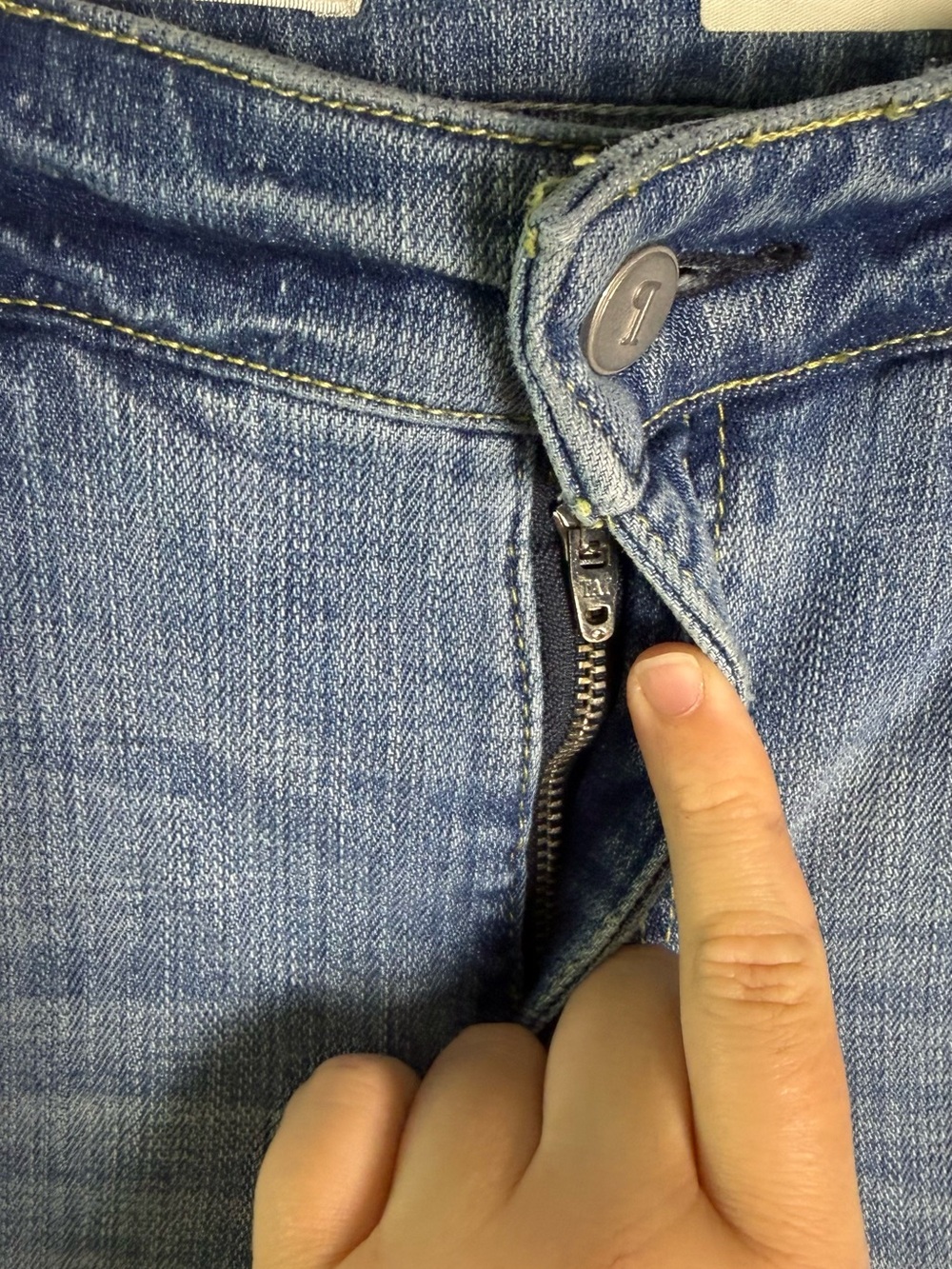 Pilcro & The Letterpress Hyphen Mid-Rise Bandana Tassel Boyfriend Jean 27 - Picture 13 of 16